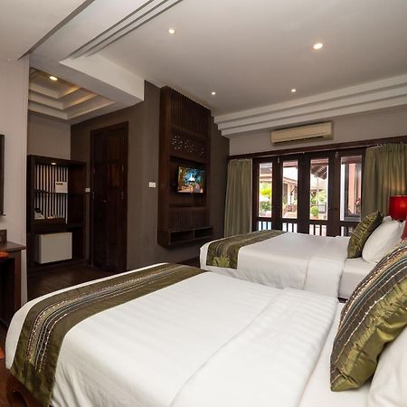 Legendha Sukhothai Hotel Bagian luar foto