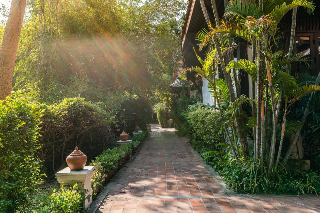Legendha Sukhothai Hotel Bagian luar foto
